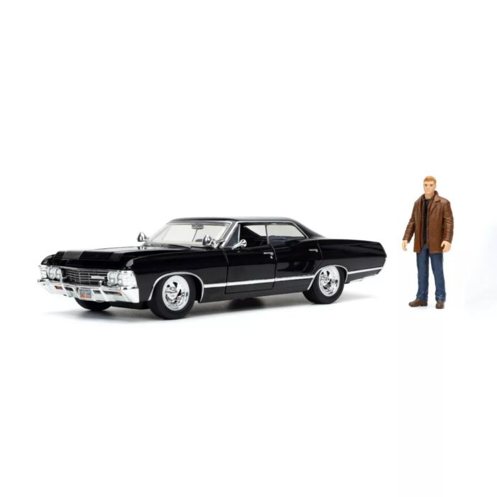 Supernatural - Dean Winchester with 1967 Chevy Impala SS Sport Sedan Hollywood Rides 1/24th Scale Die-Cast Vehicle Replica