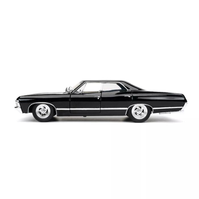 Supernatural - Dean Winchester with 1967 Chevy Impala SS Sport Sedan Hollywood Rides 1/24th Scale Die-Cast Vehicle Replica